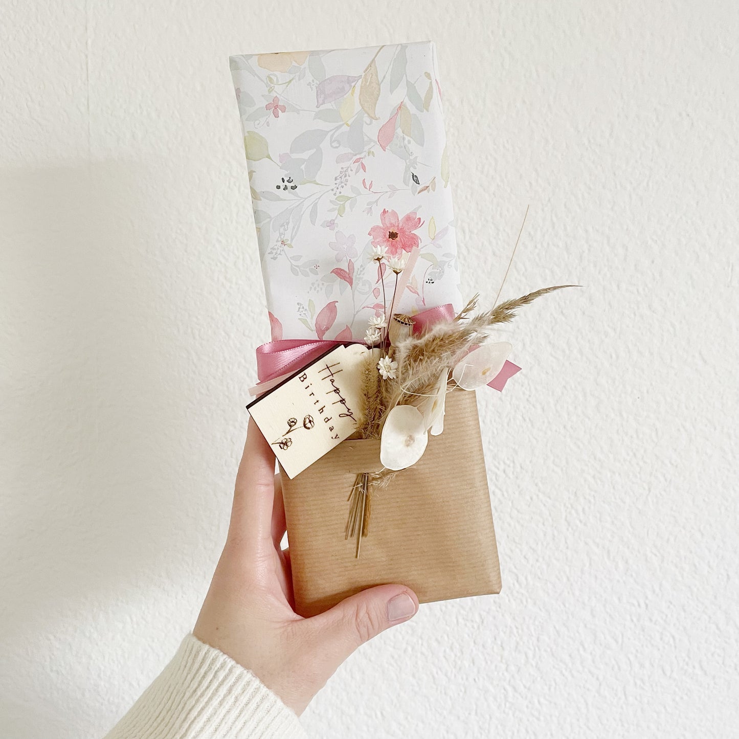 Anhänger aus Holz • Geschenkanhänger • Geburtstagsgeschenk