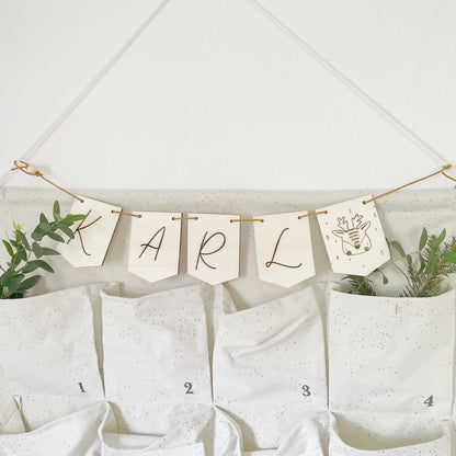 Personalisierte Holzwimpelkette mit Wunschname