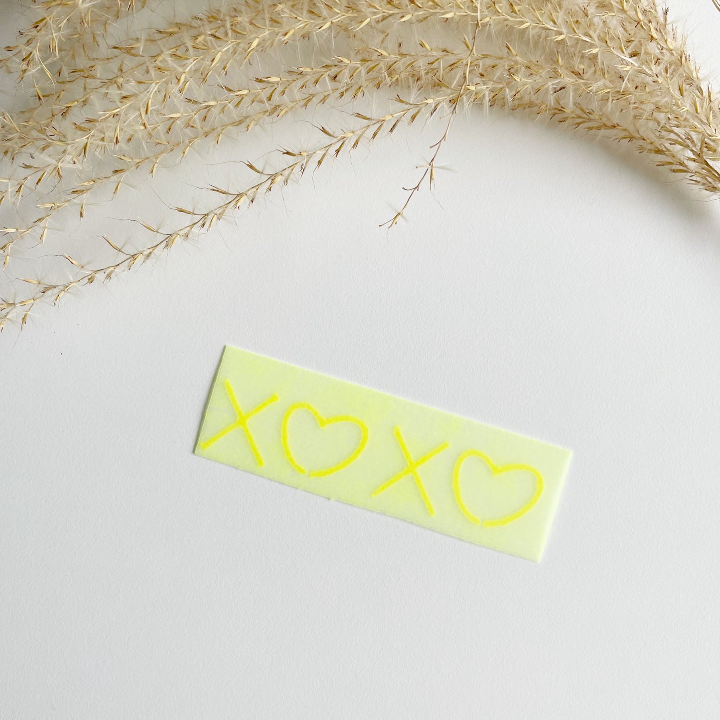 XOXO Schriftzug zum Aufbügeln • Cooles Bügelbild aus Flockfolie