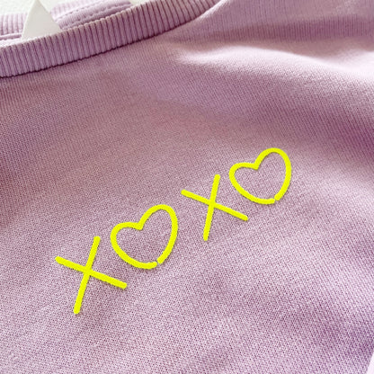 XOXO Schriftzug zum Aufbügeln • Cooles Bügelbild aus Flockfolie